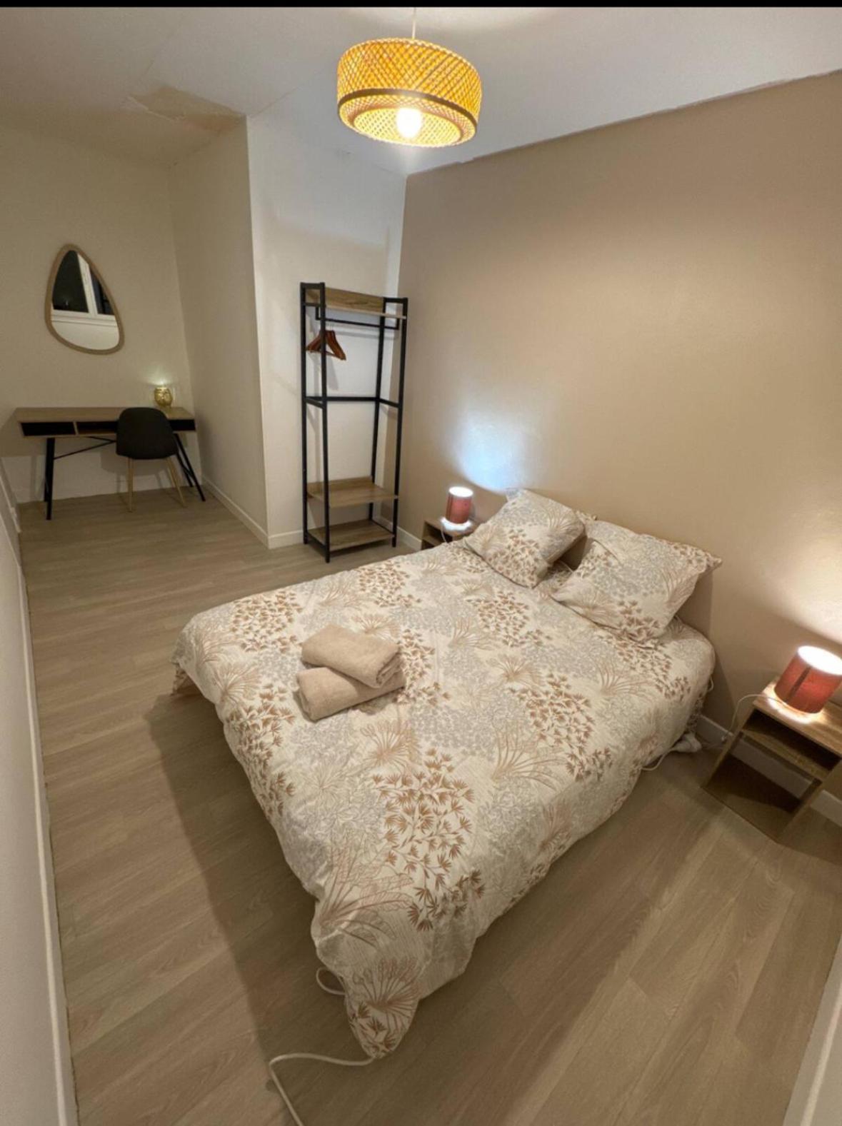 Claire Joie Apartment Бурж Екстериор снимка